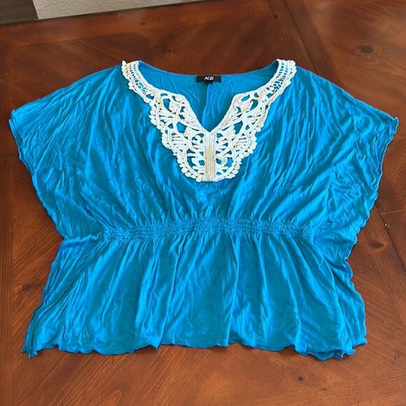 AGB Size S Peacock Blue Knit Top with White Lace Appliqué Elastic Waist - Picture 4 of 11